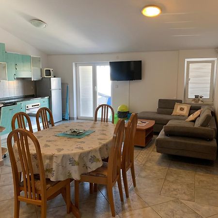 Apartmani Auer Pjescana Uvala Exterior foto