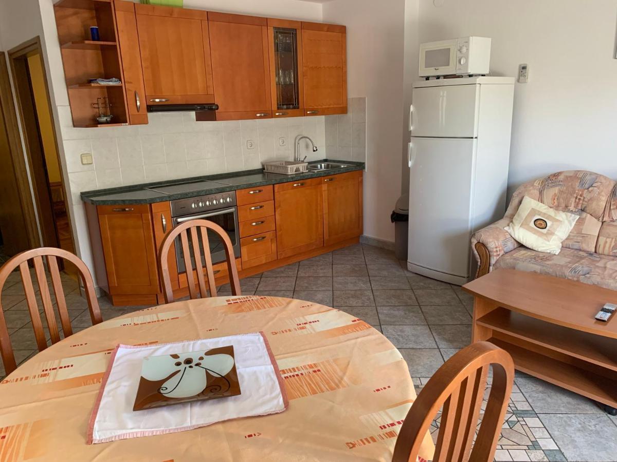 Apartmani Auer Pjescana Uvala Exterior foto