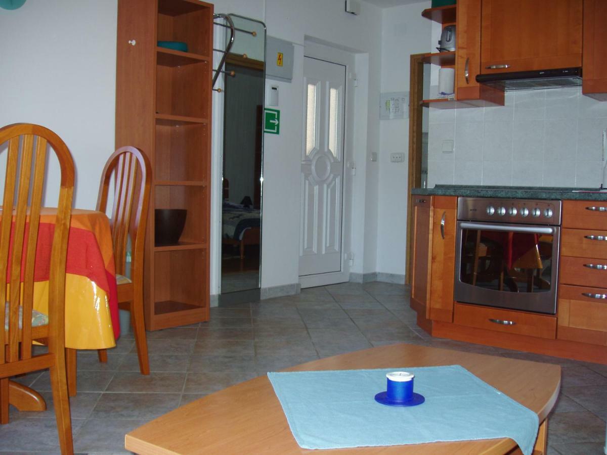 Apartmani Auer Pjescana Uvala Exterior foto