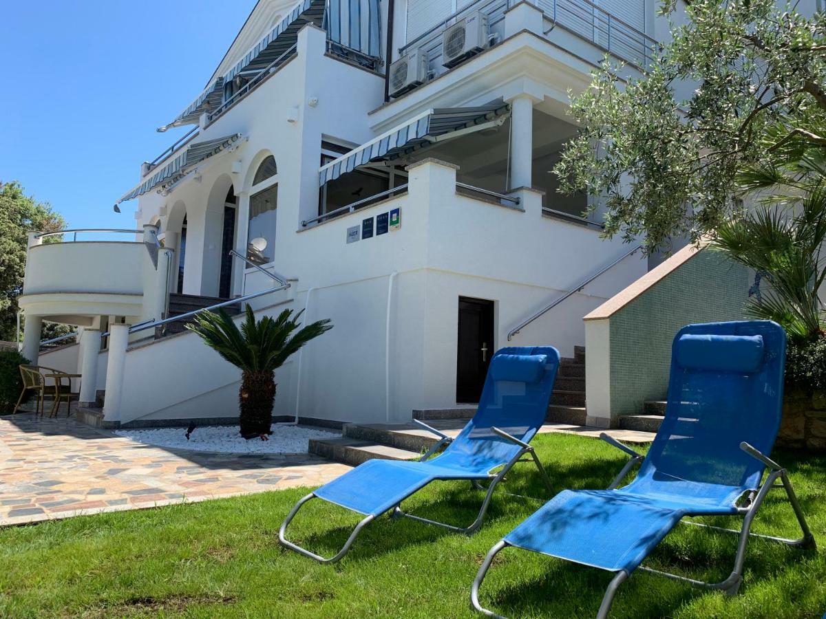 Apartmani Auer Pjescana Uvala Exterior foto